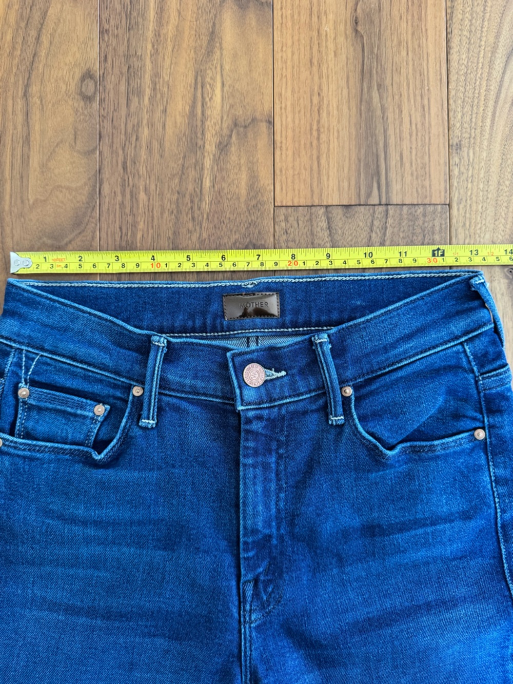 Mother The Lil Weekender in Nip It In The Butt Wash size 26 - Picture 13 of 16